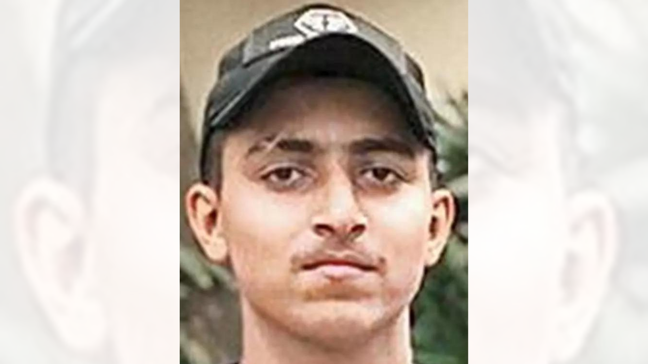 Zeeshan Akhtar emerging as key link in Baba Siddique killing: Cops