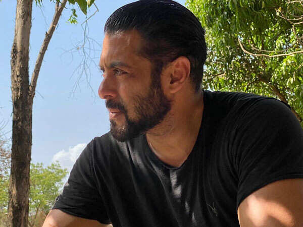 Salman Khan gets new threat: âœRs 5 crore to end enmity with Bishnoiâ