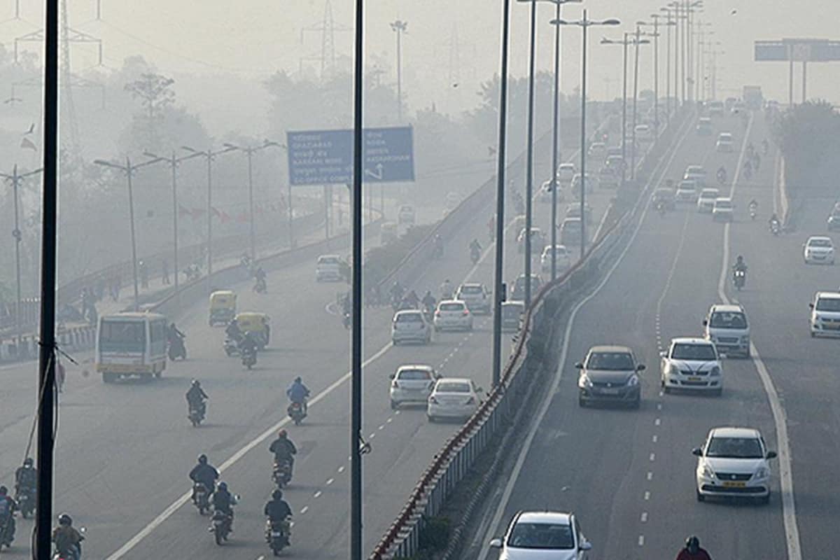 Delhi Records ‘Poor’ Air Quality Day After Dussehra, Likely To Improve