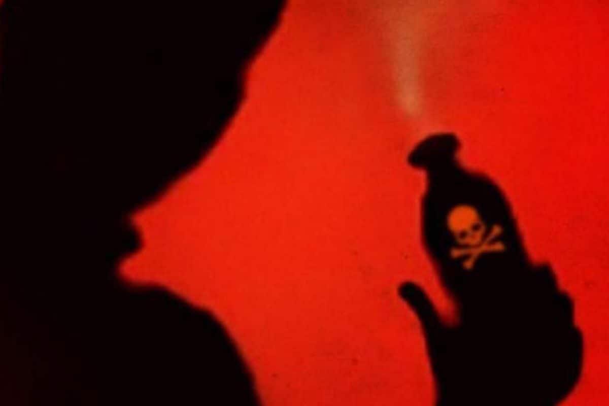 UP Woman Attacks Ex-Lover At Aligarh Restaurant, Throws Acid On Him; Police Launches Probe