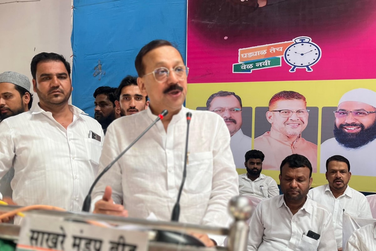 Baba Siddique’s Shooters Received Pistol Via Prepaid Courier, Met Each Other In Punjab Jail: Sources