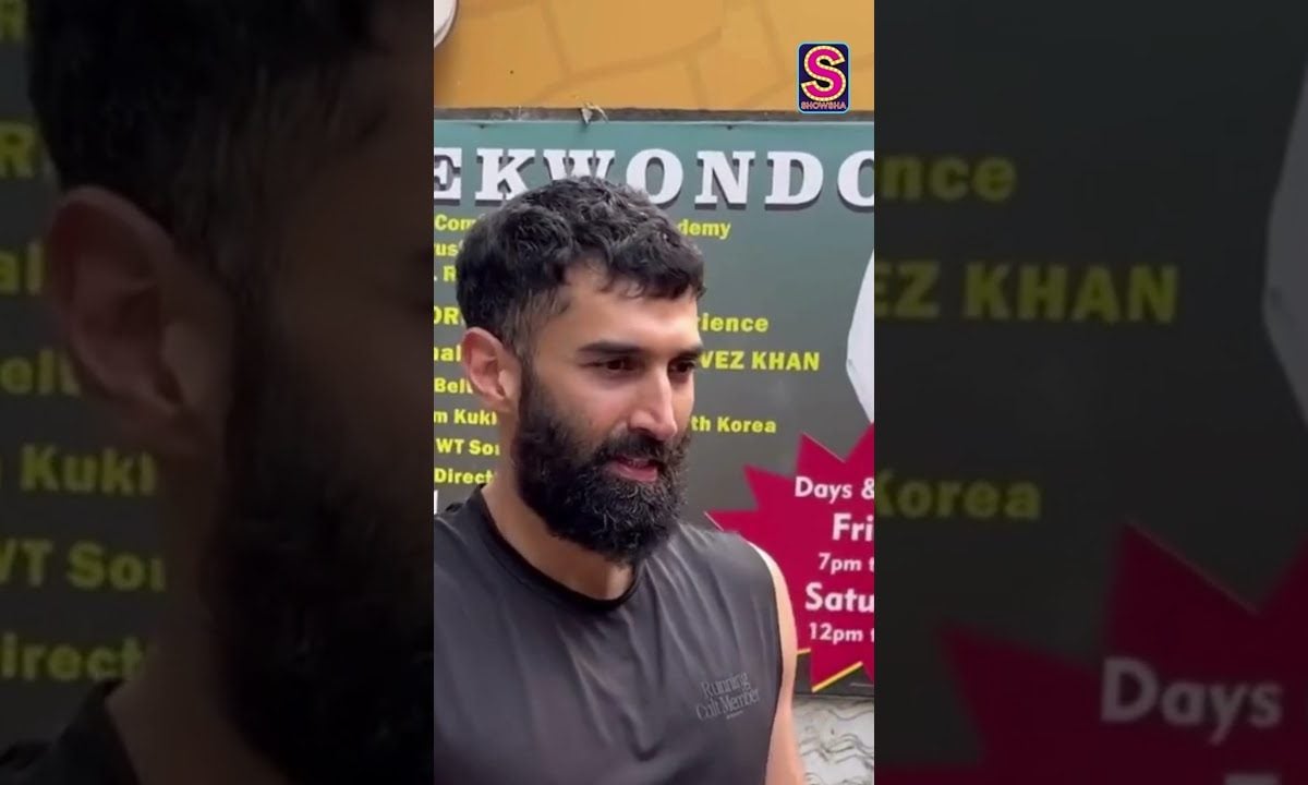 Aditya Roy Kapur Interacts With His Fans on His Birthday | Handsome Hunk #trendingshorts | N18S