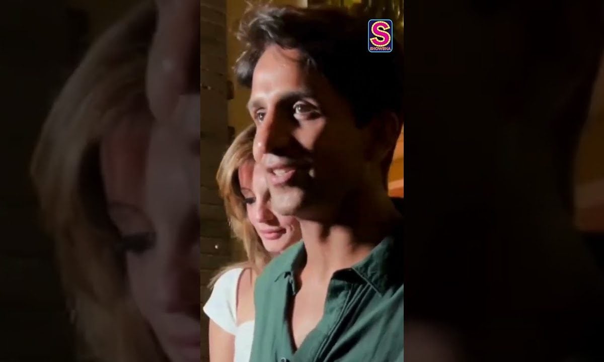 Sussanne Khan And Her Boyfriend Arslan Goni Were Spotted Arriving Hand In Hand | News18 | N18S