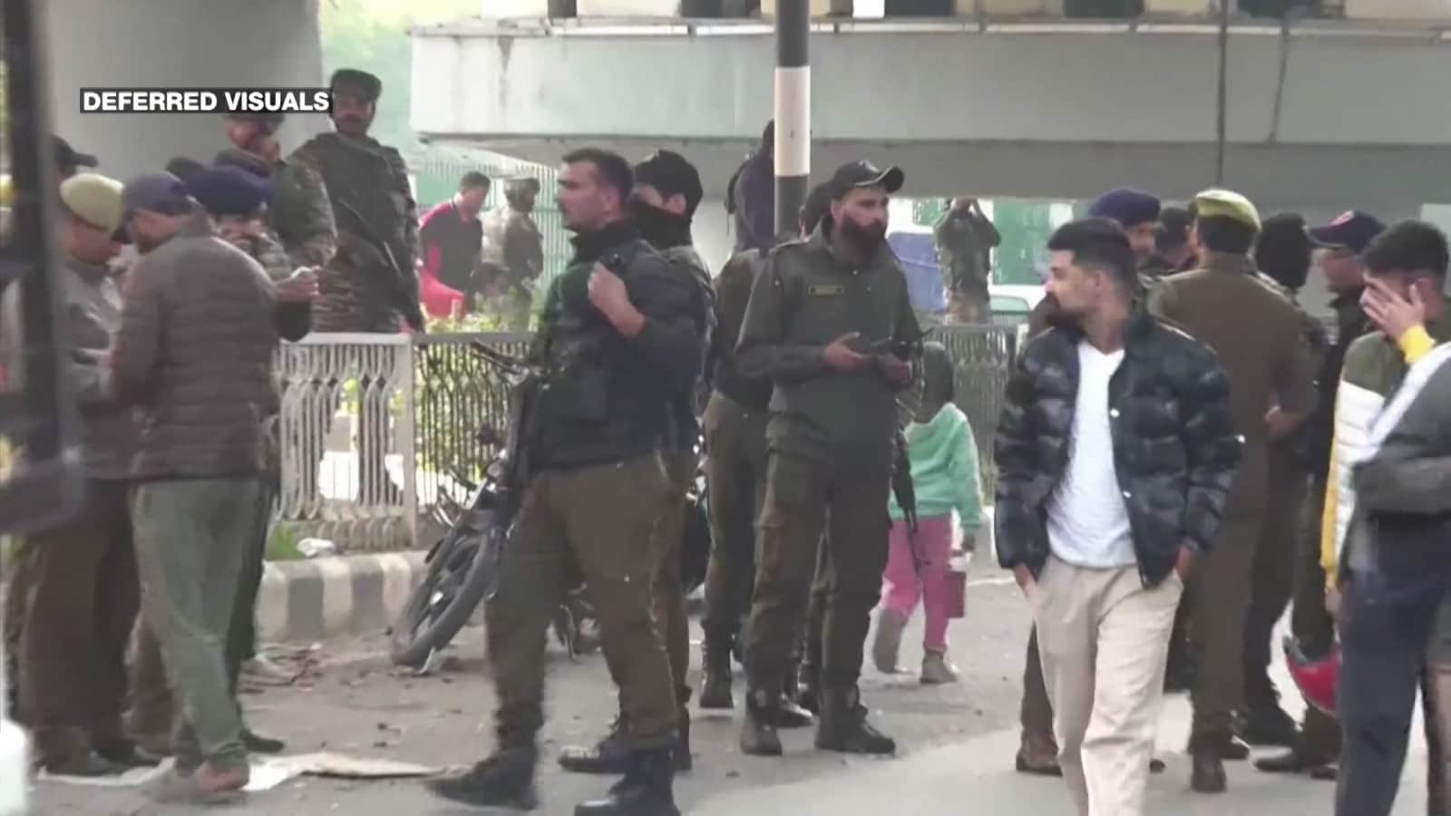 Grenade Attack At Sunday Market In J&K’s Srinagar, At Least 6 Injured Grenade Attack At Sunday Market In J&K’s Srinagar, At Least 6 Injured