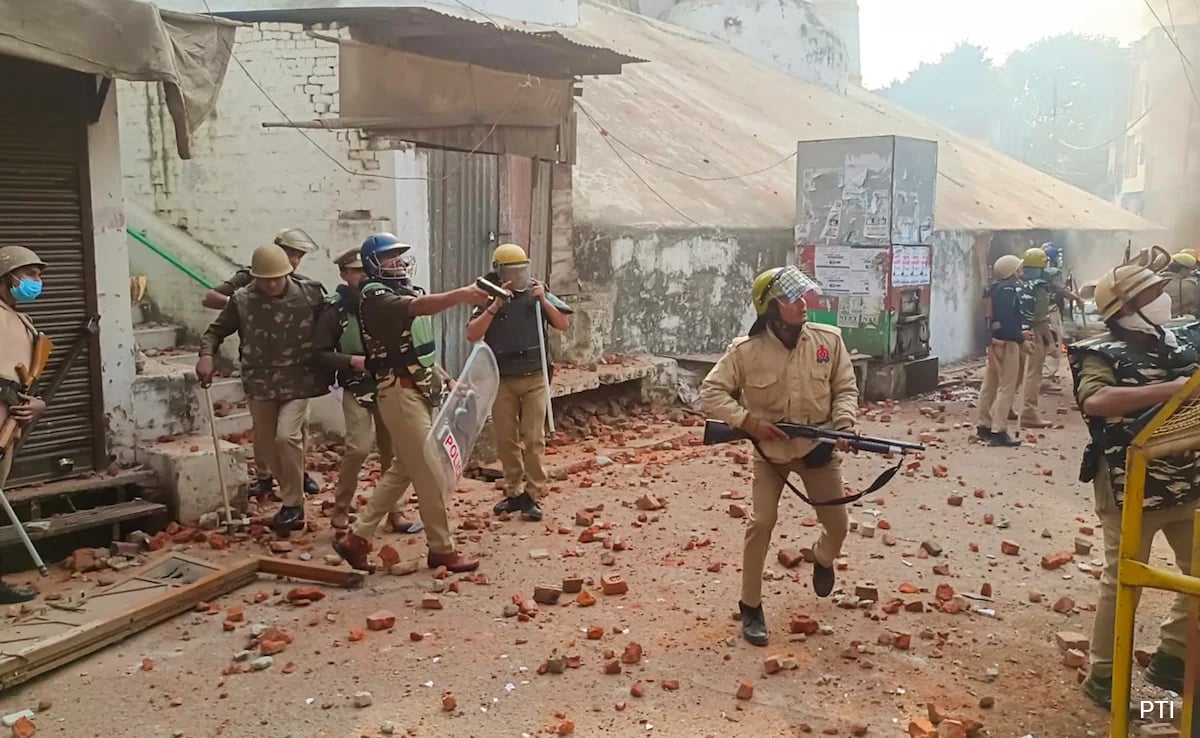 Internet Snapped, Schools Shut As Violence Over Mosque Survey Kills 3 In UP