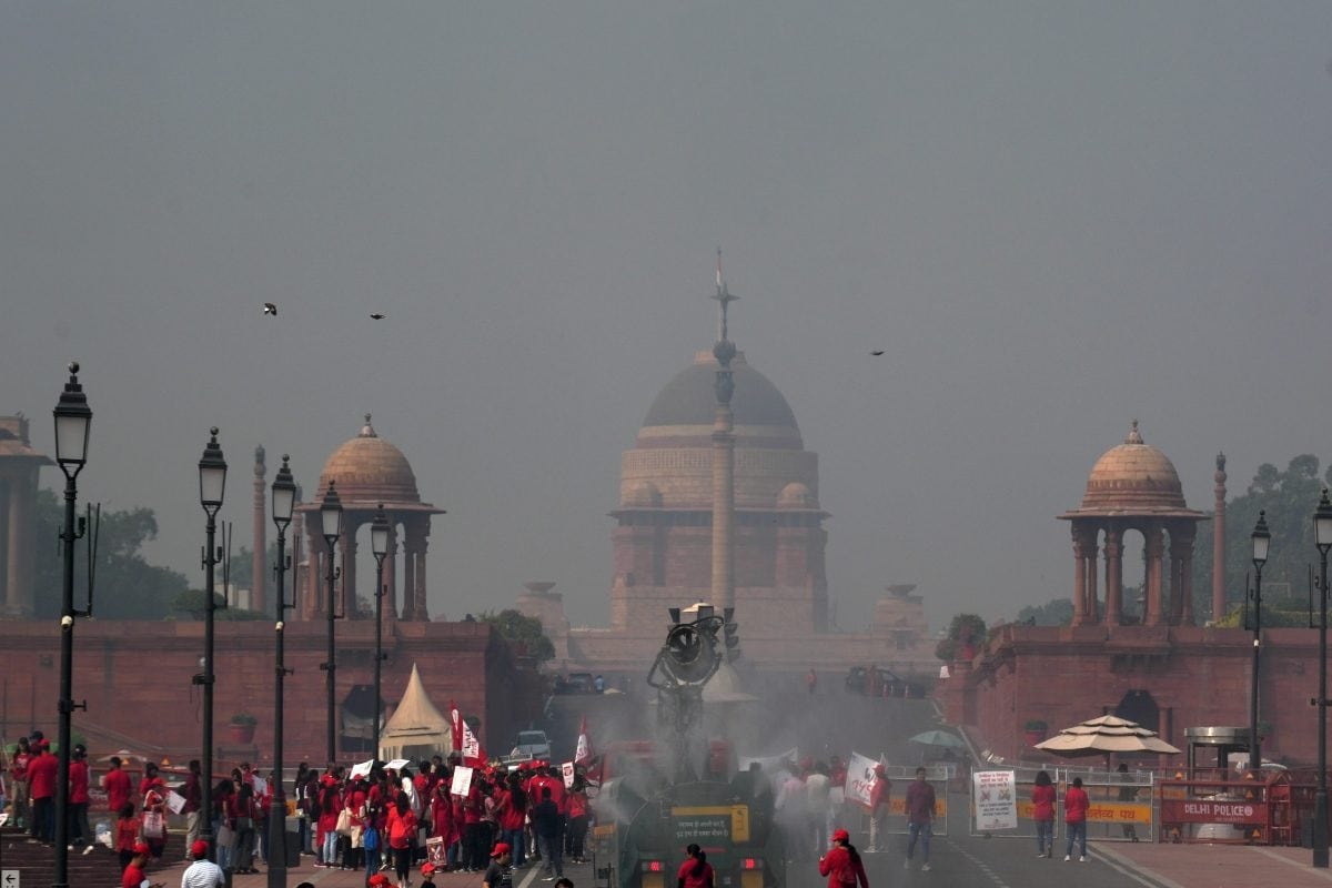 Delhi Breathes ‘Very Poor’ Air After Diwali Celebrations, Several Areas Record AQI Over 380