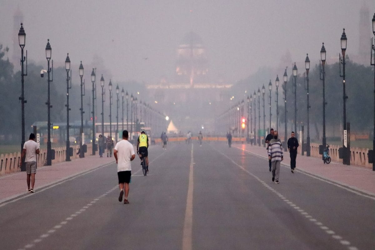 Delhi AQI Worsens To ‘Very Poor’ As Stubble Burning Continues Unabated In Nearby States