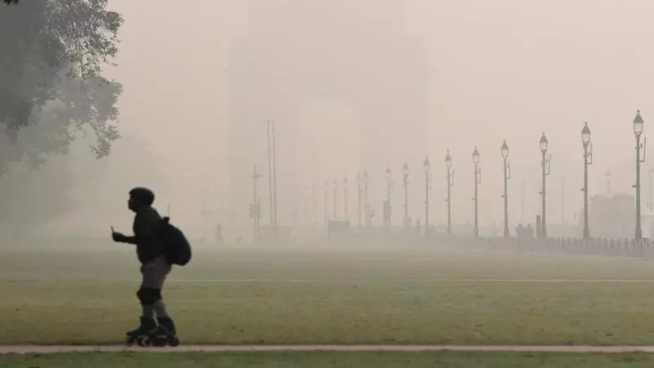 Delhi air pollution: Wind speed dips, farm fires hit AQI