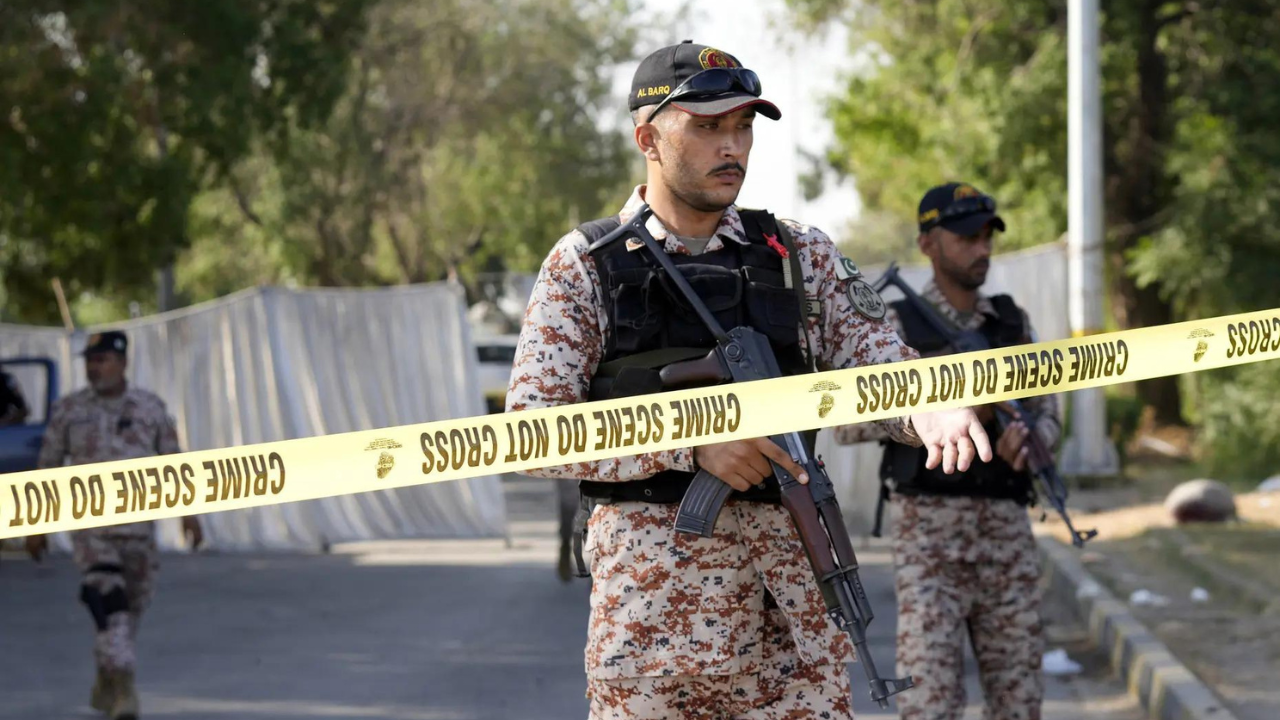 Two Chinese nationals shot at in Pakistan’s Karachi Two Chinese nationals shot at in Pakistan’s Karachi