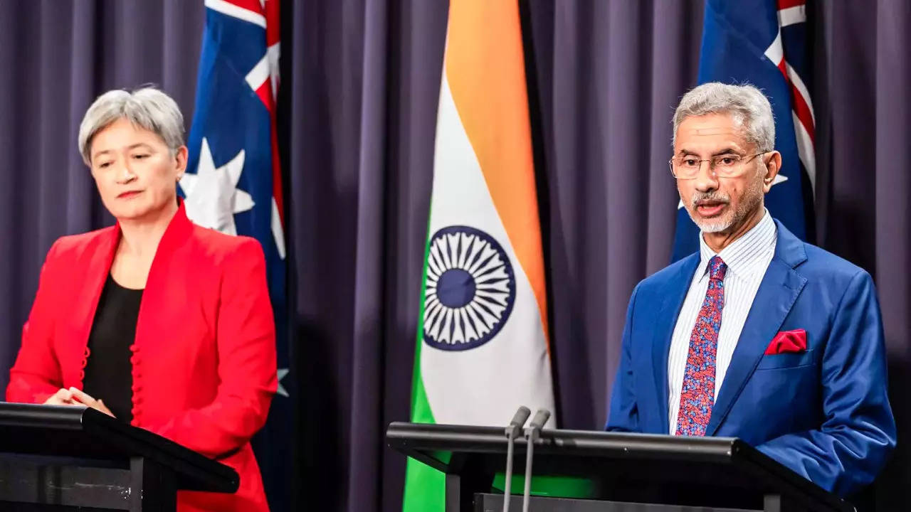 ‘Hypocrisy’: MEA on Canada ‘banning’ Oz outlet over Jaishankar clip