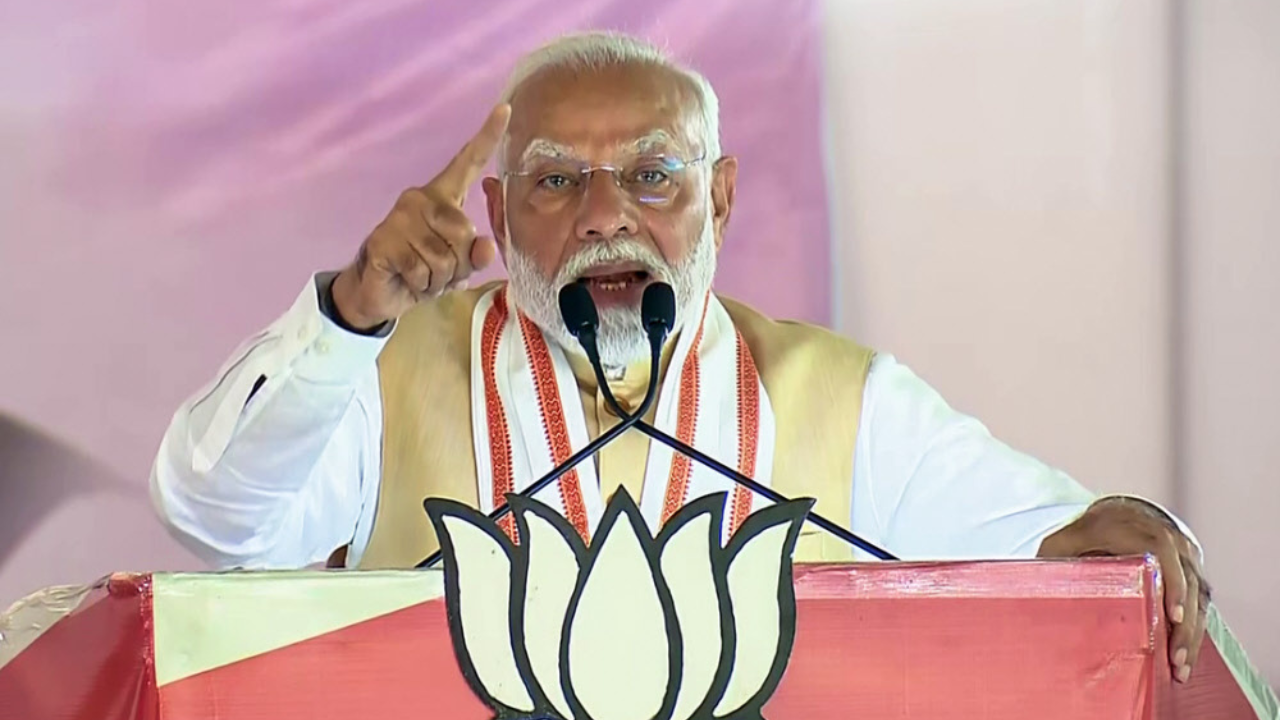 ‘Ek hai toh safe hai’: PM Modi’s new pitch after Yogi’s ‘batenge toh katenge’ slogan