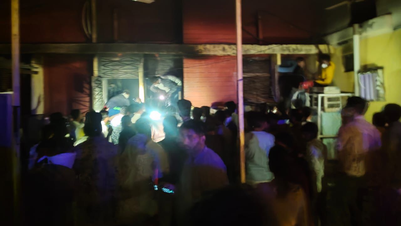 Atleast 10 newborns dead after massive fire erupts in Jhansi hospital, rescue ops underway