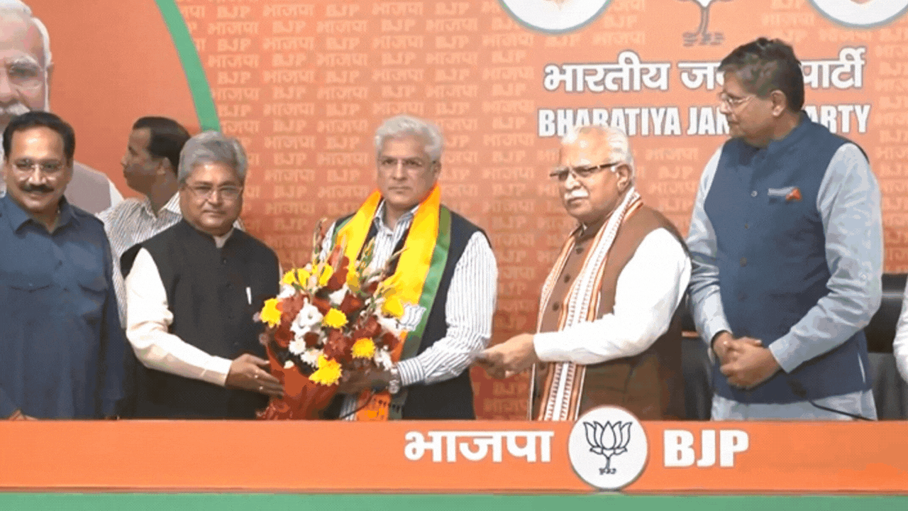Day after quitting AAP, ex-Delhi minister Kailash Gahlot joins BJP