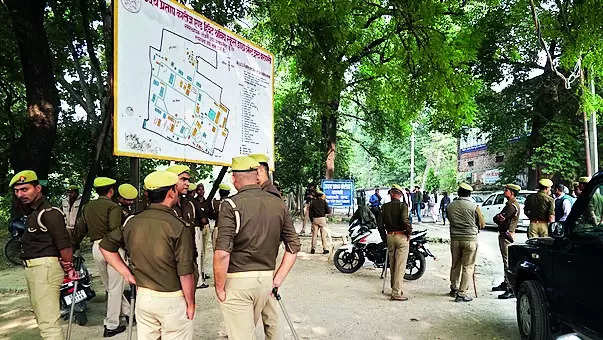 Waqf’s 6-year-old notice claiming campus mosque land sparks tension at UP college