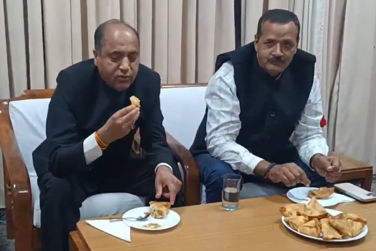 ‘Swadisht Hai’: Ex-Himachal CM Jairam Thakur Throws Samosa Party To Mock Sukhvinder Sukhu