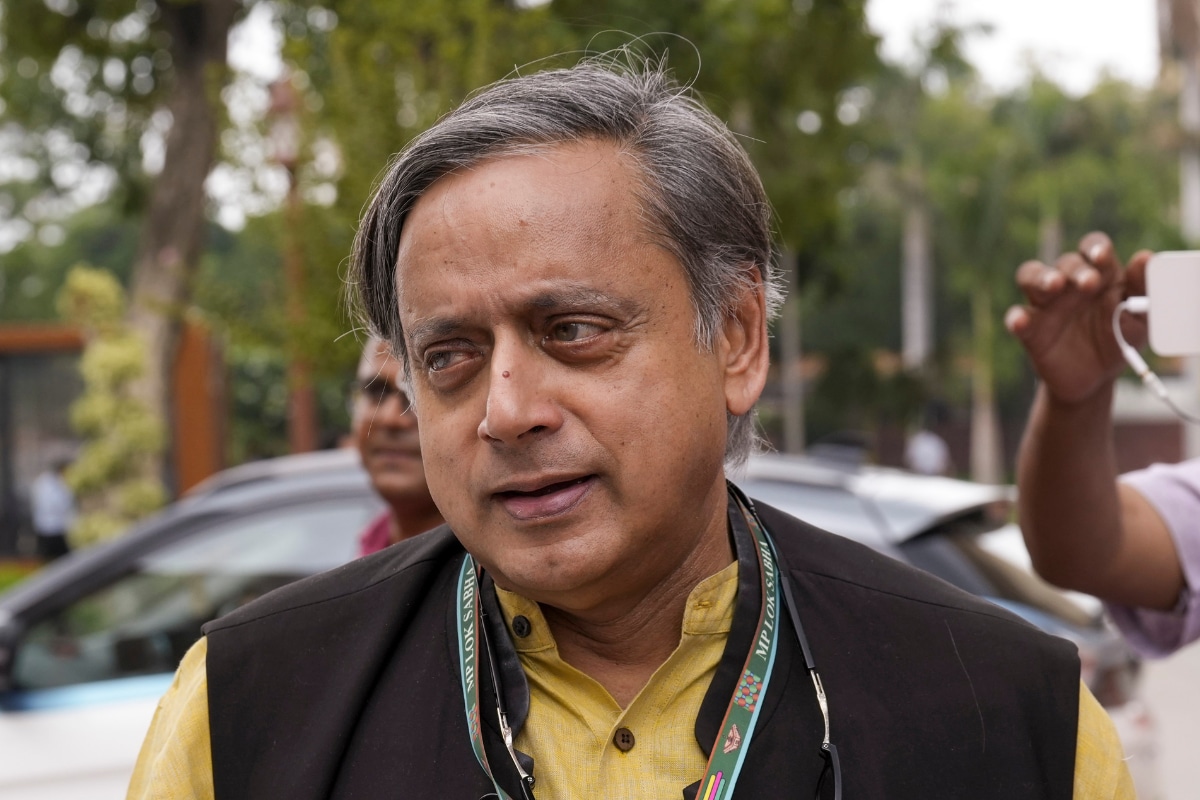‘Should Delhi Even Remain Indian Capital’: Shashi Tharoor On Alarming Pollution Levels