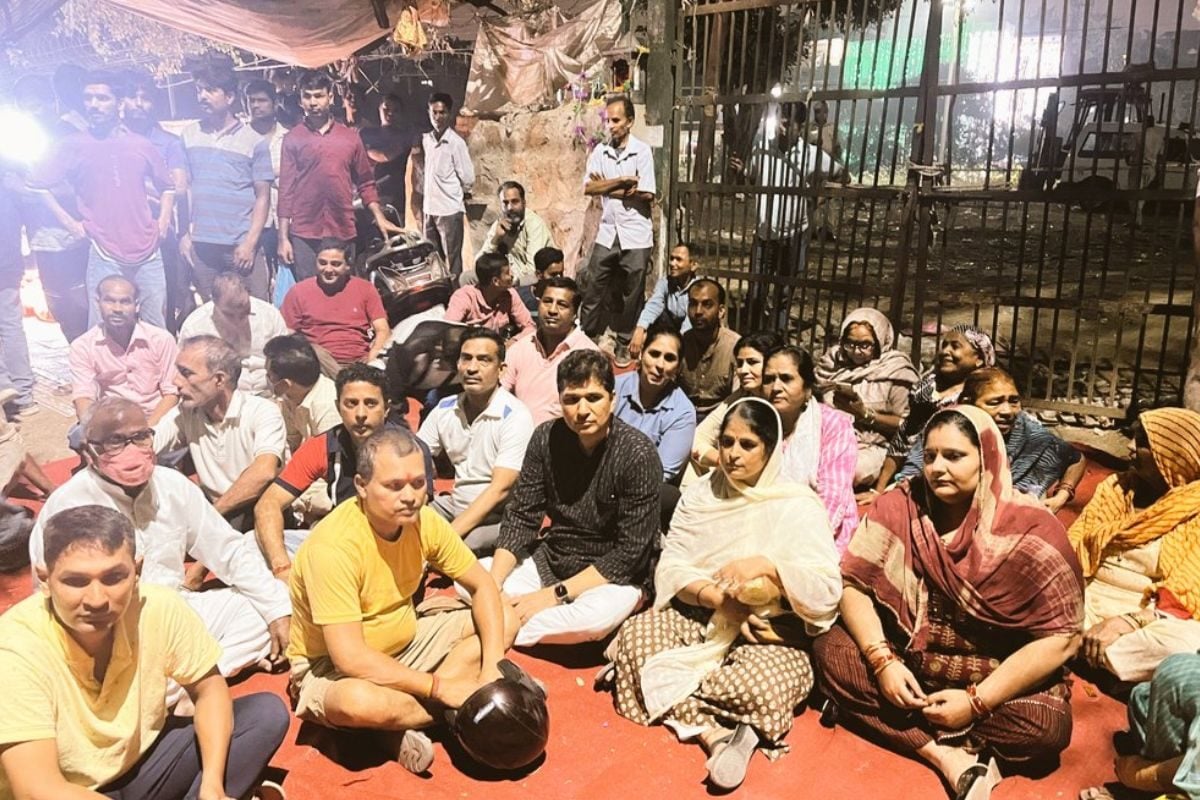 ‘Anti-Purvanchali’: AAP, BJP Lock Horns Over Getting Chhath Puja Ghat Ready In South Delhi