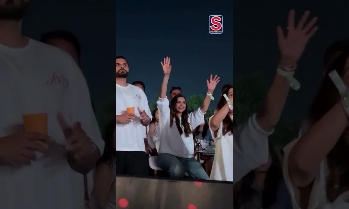 Deepika Padukone In Her Element, Spotted At Diljit Dosanjh’s Concert | Entertainment | N18S