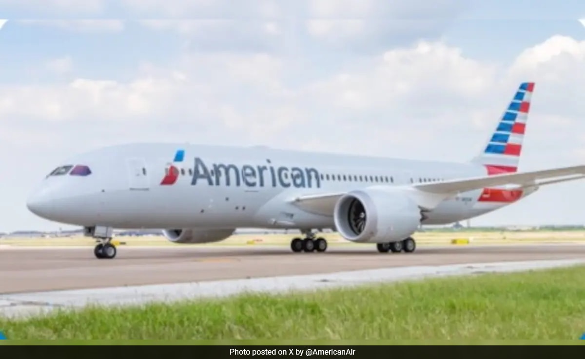 After Brief Pause On Christmas Eve, American Airlines Flights Fly Again