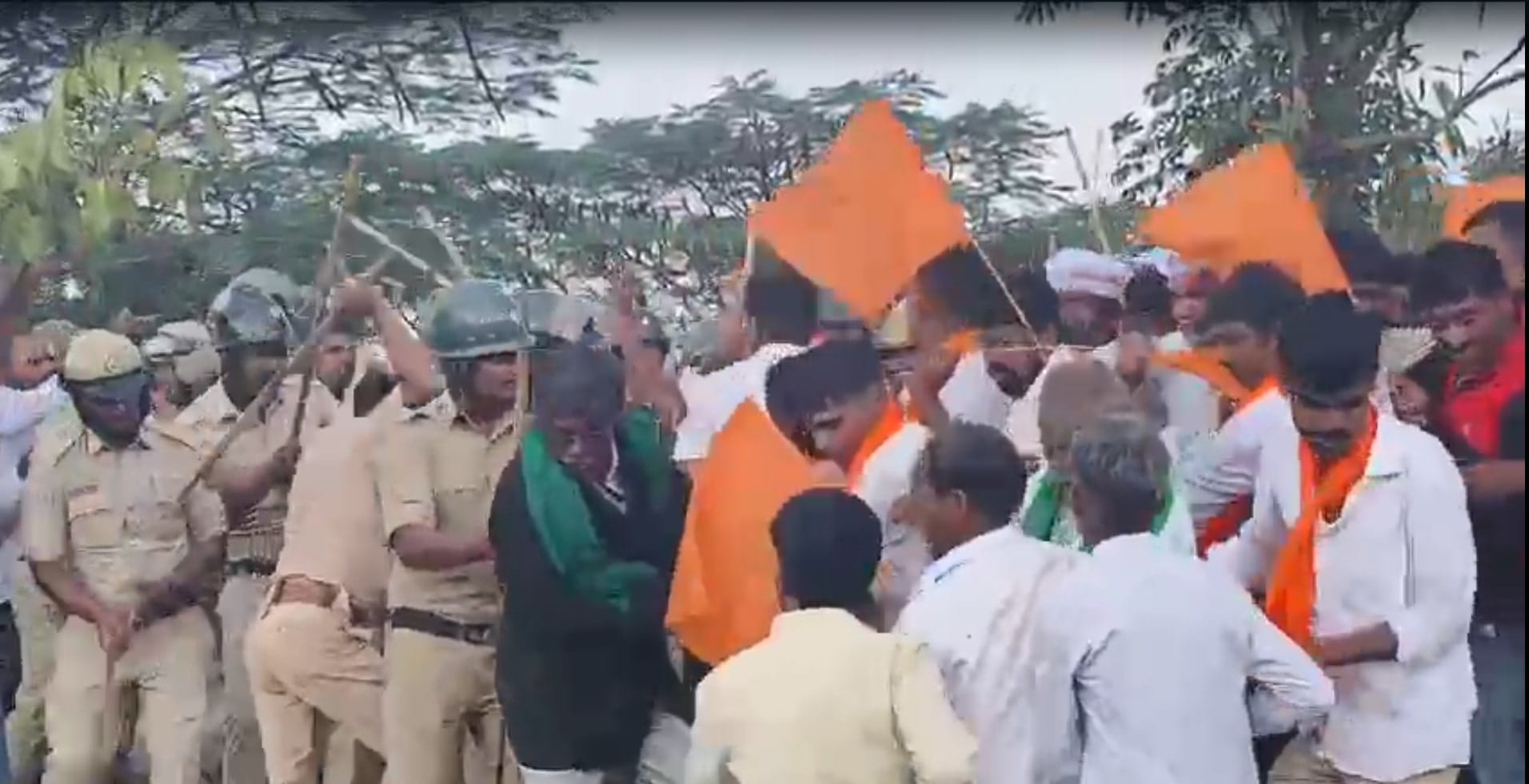 Protests, Lathi-Charge In Karnataka Over Lingayat Community’s Quota Demand