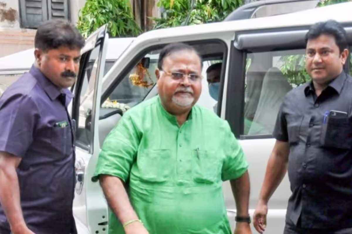 Supreme Court Sets Deadline For Partha Chatterjee’s ED Custody, Expedites Trial