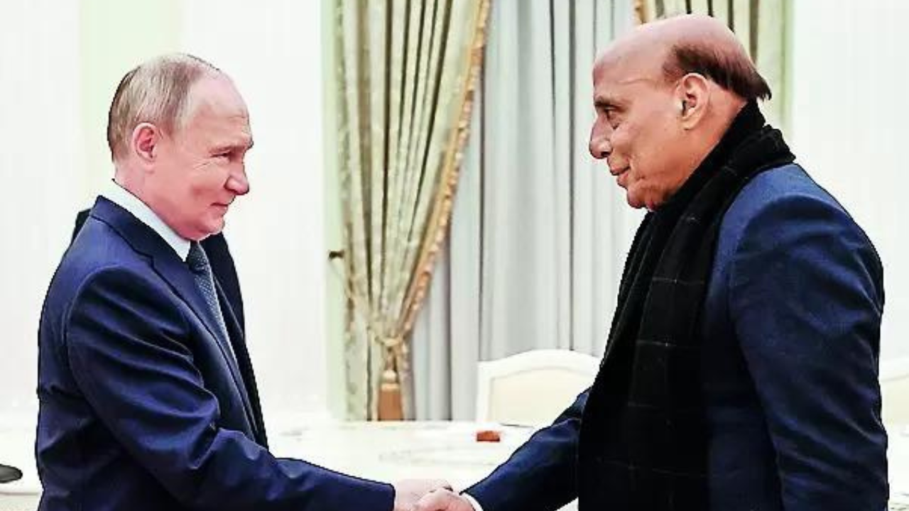Rajnath meets Putin, affirms India will stand by Russia