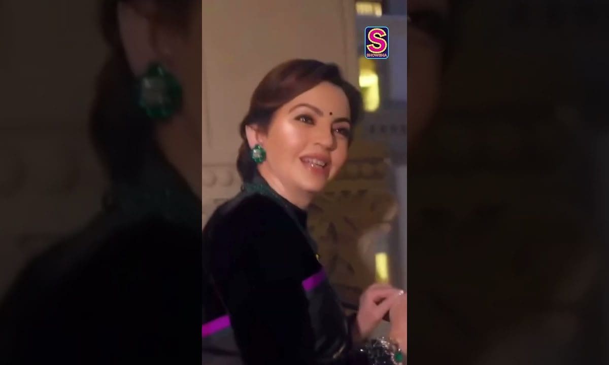 Nita Ambani Flaunts Her Desi Aura In Beautiful Saree At Trump’s Event | Trump Inauguration | N18S