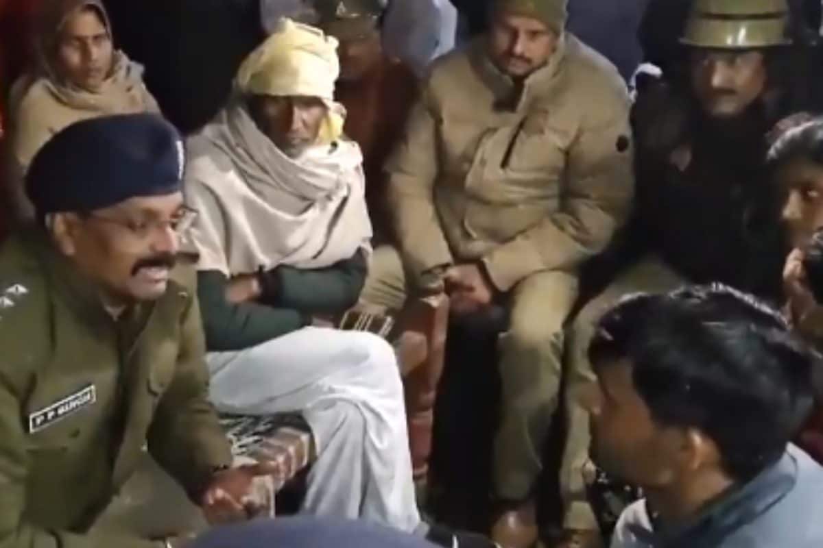 ‘Do Whatever You Can’: UP Cop To Grieving Family Protesting Custody Death | Video