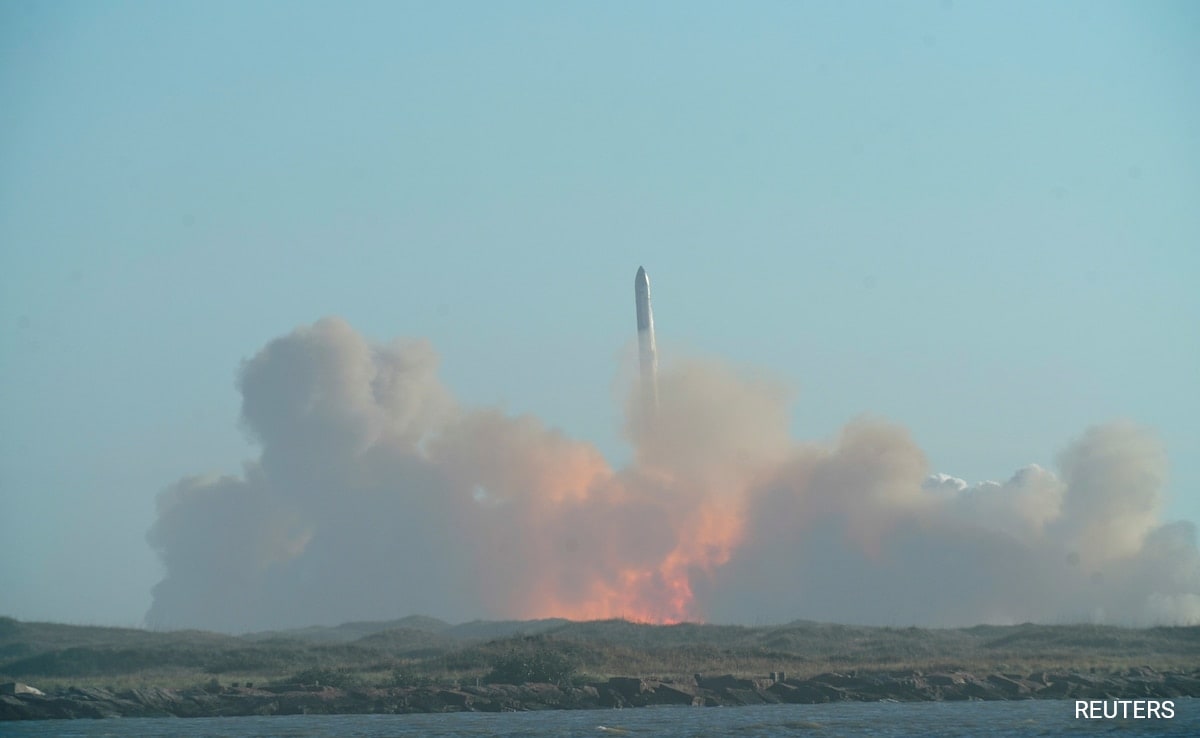 Musk’s Starship Breaks Up In Space After Launch, Forces Flights To Divert