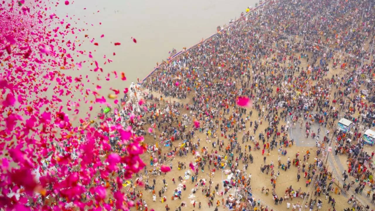 Tattoos, pet love, bonfires & chai-shai: Kumbh has much to offer to millennials