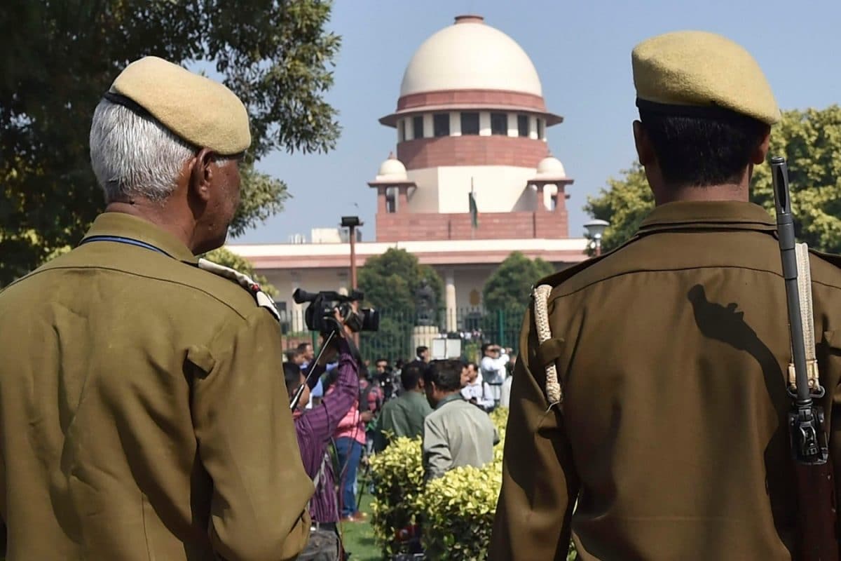 Police Can’t Serve Accused Notice Via WhatsApp Or Other Electronic Means, Says SC
