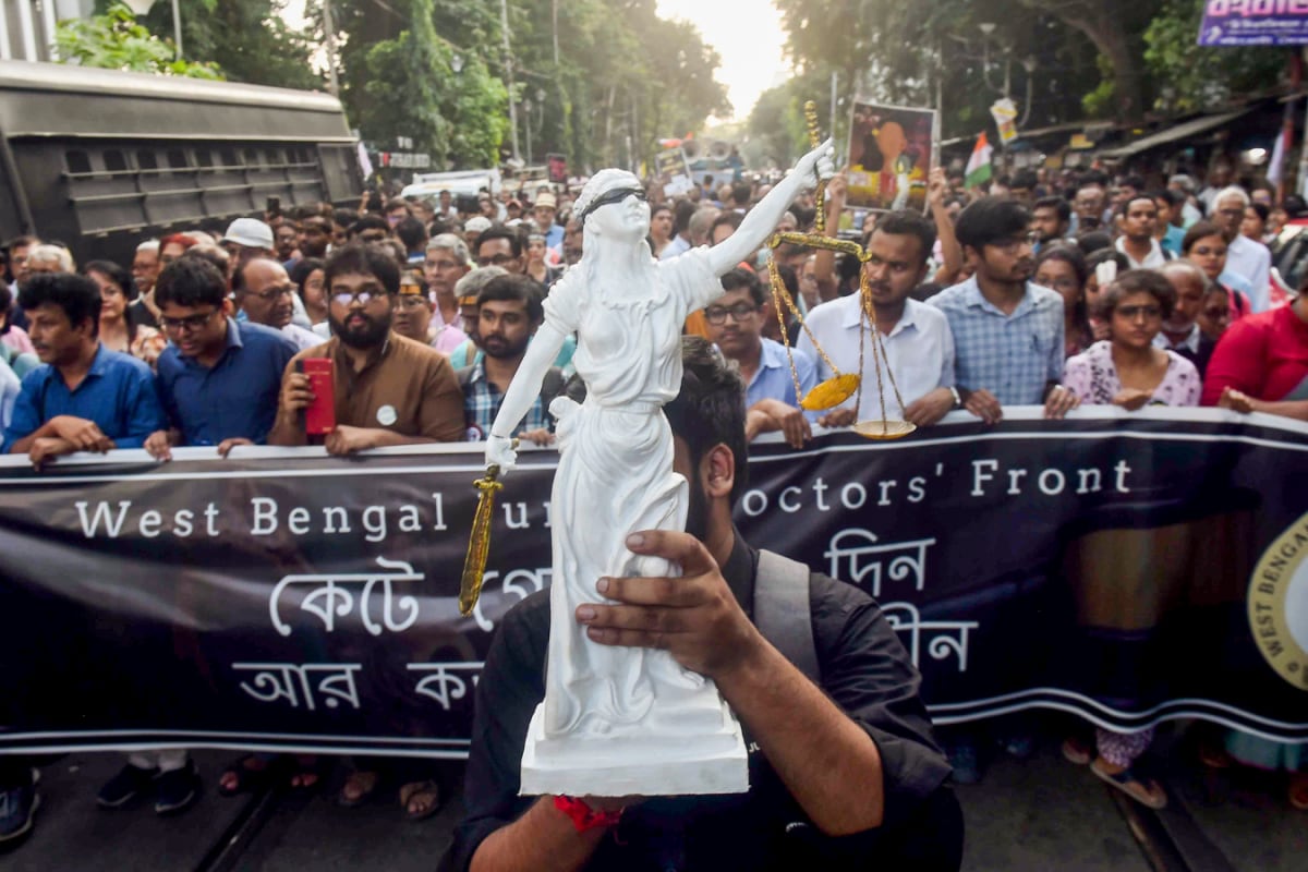 Strangled 14-Year-Old To Death, Then Raped Her: Kolkata e-Rickshaw Driver’s Chilling Confession