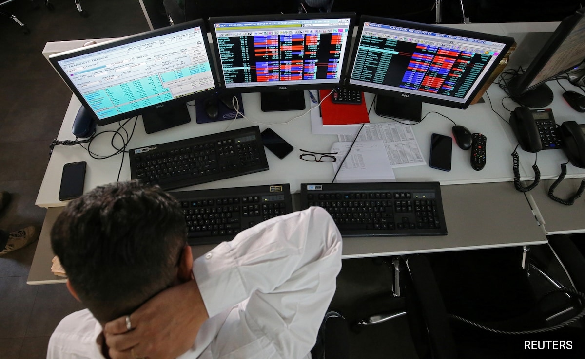 Investors Become Poorer By Rs 7.46 Lakh Crore As Markets Crash