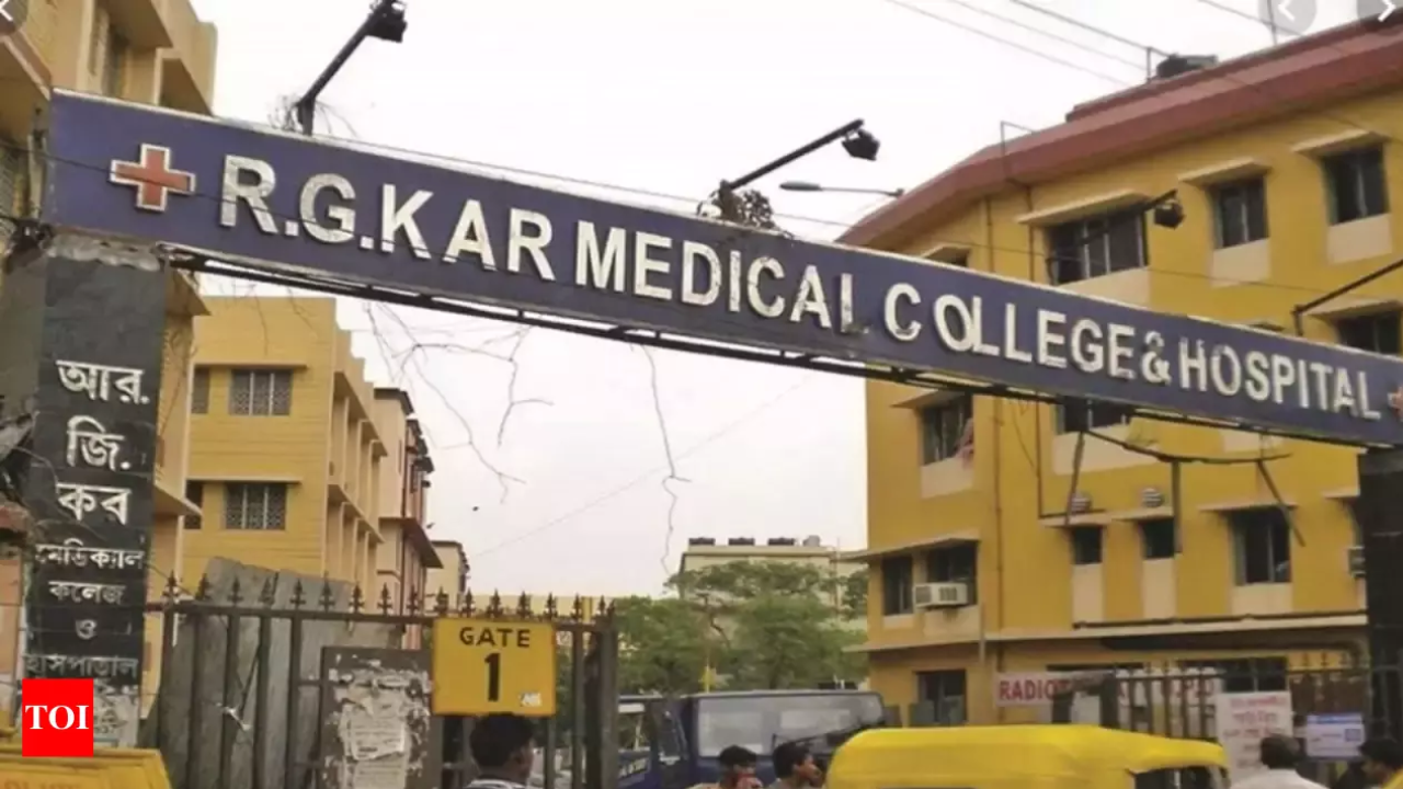 RG Kar MBBS student found hanging in hospital quarters, cops suspect depression
