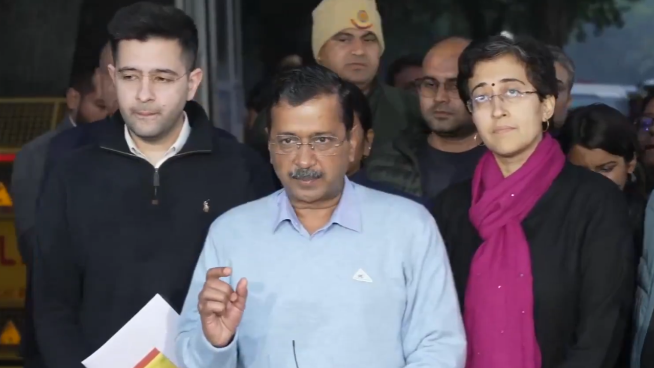 ‘Hooliganism, large scale voter suppression’: Kejriwal to EC against BJP