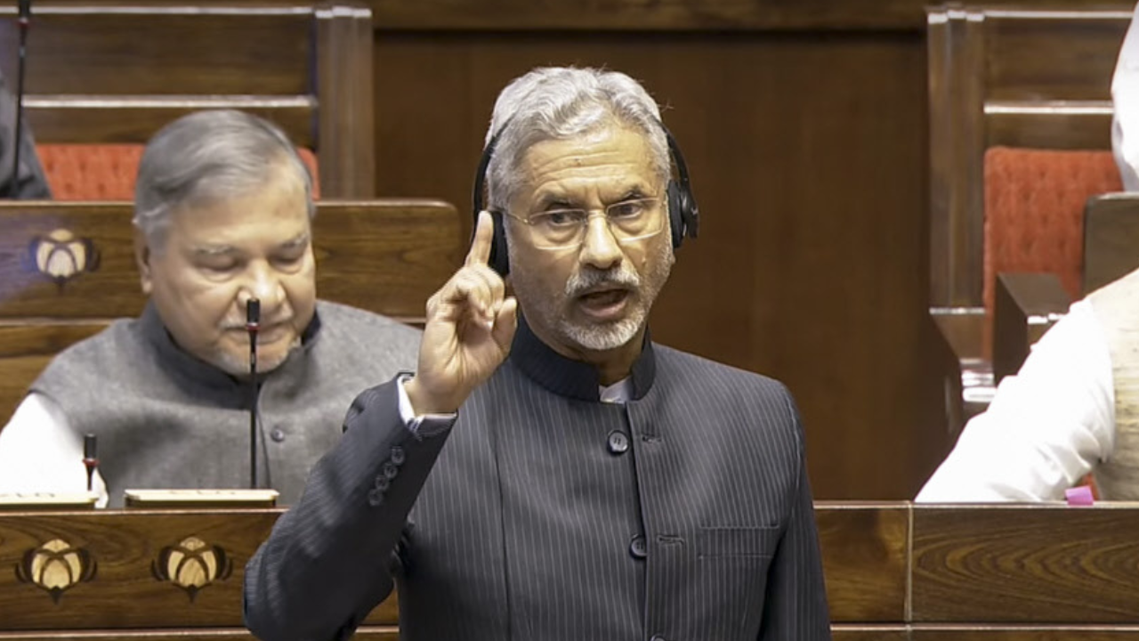 Handcuffs, chains part of deportation SOP, says Jaishankar. What US rule says