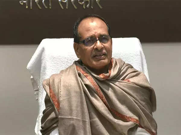 ‘Is this not cheating?’: Shivraj Chouhan slams Air India for broken seat
