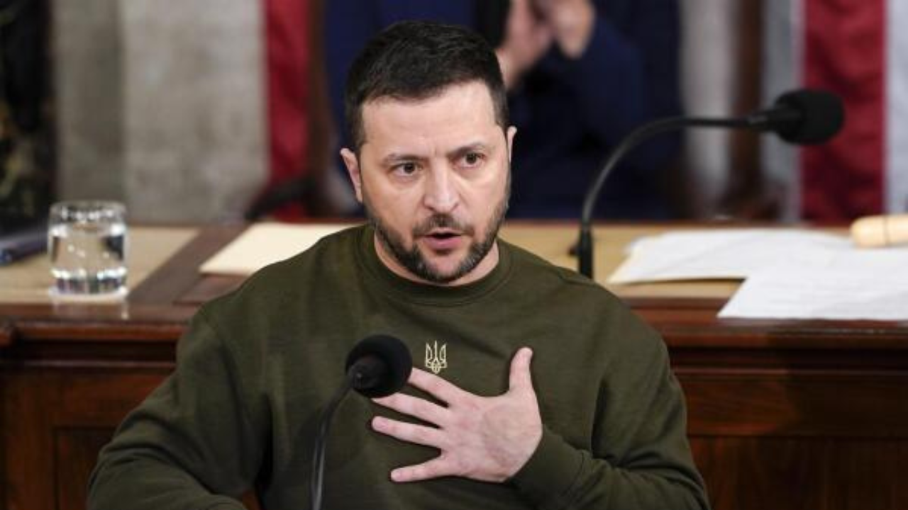 ‘Willing to resign as prez in exchange for Ukraine’s Nato membership’: Zelenskyy