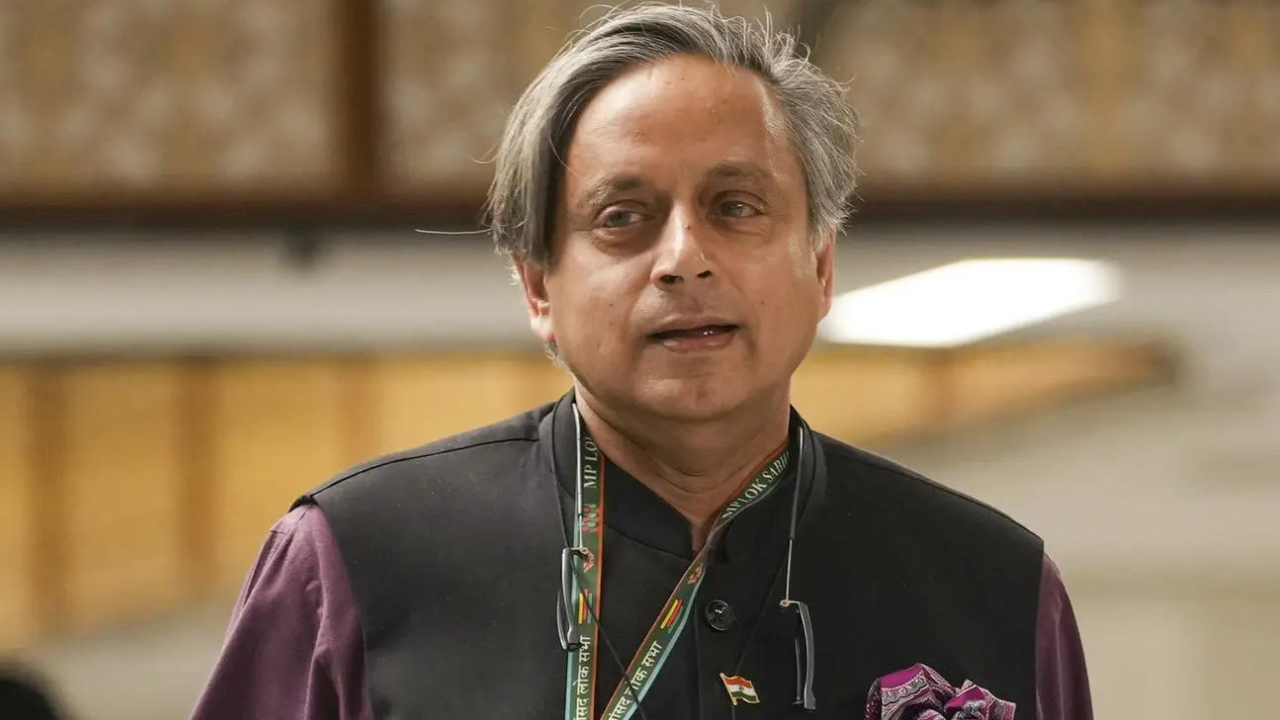 ‘I have options …’: Why Congress should be wary of Shashi Tharoor