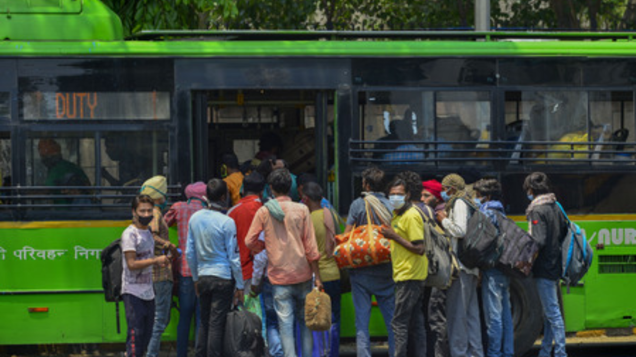 DTC losses mounted by Rs 35,000 crore in 6 years: CAG