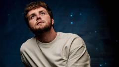 Alex Warren was homeless and sleeping in friends’ cars – now he’s number one