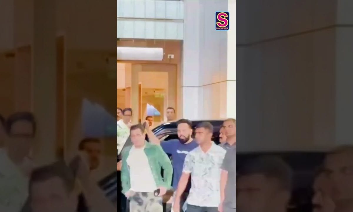 Salman Khan Spotted In Town, Walks Out Of His Car In Swag | N18S #entertainment #Shorts | News18