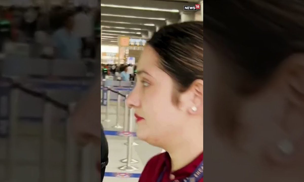 Airport Or Runway?  Disha Patani Turns Heads At Delhi Airport | Bollywood | Fashion | N18S