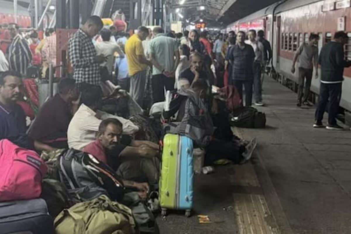 ‘Heavy Rush’ At New Delhi Railway Station But ‘No Stampede’: Railway Officials