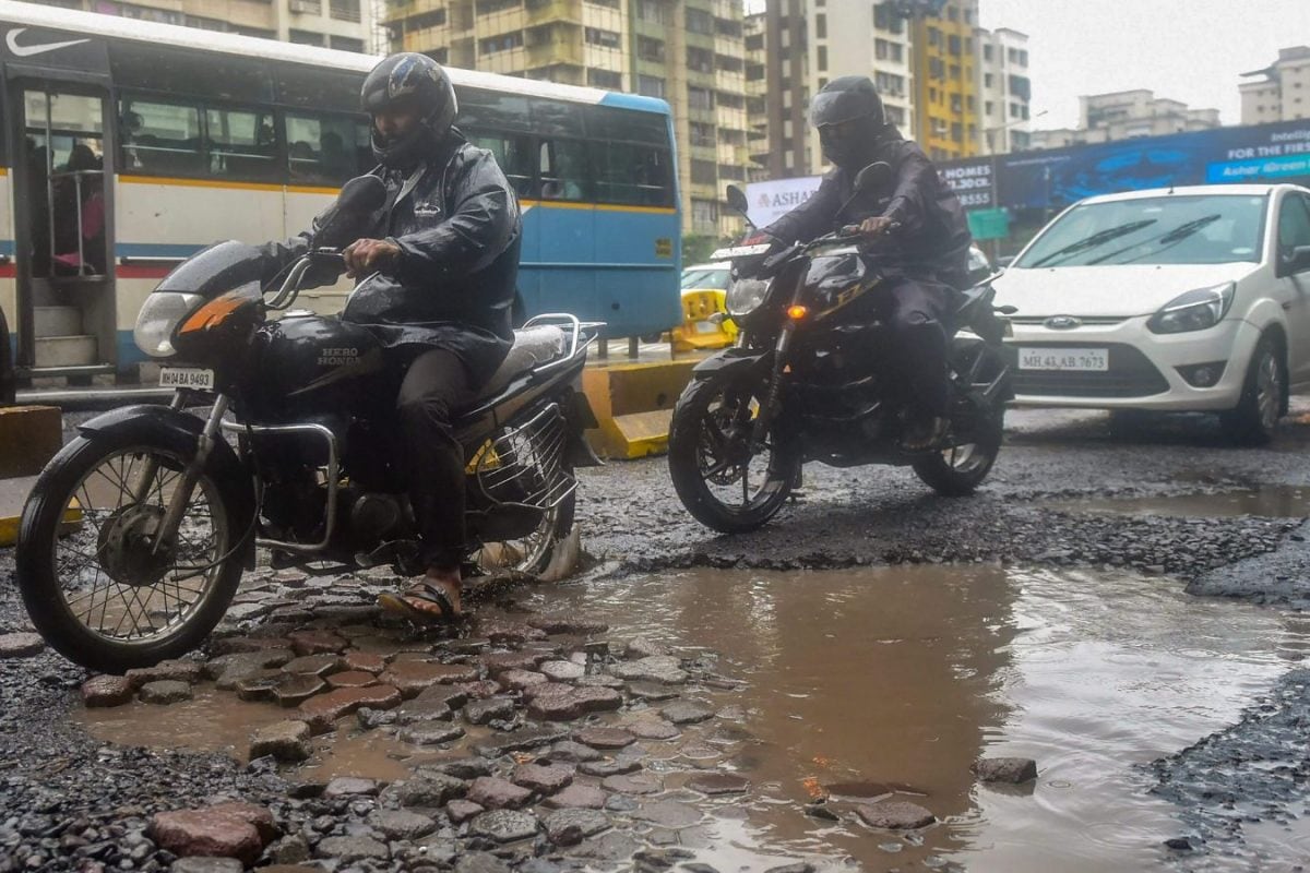 Good News For Mumbai Motorists: IIT-B To Ensure New Cement Roads Don’t Develop Potholes Amid Heavy Traffic, Monsoon