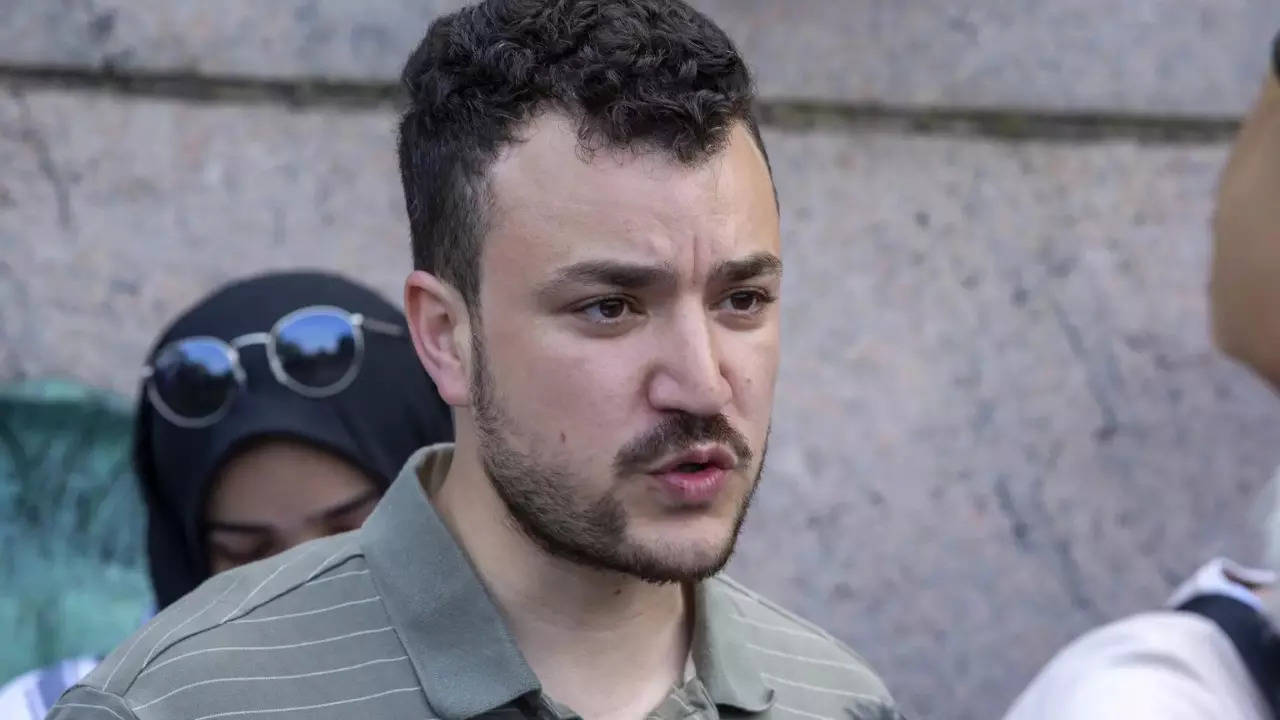 US expands warning of deportation to green card holders after activist’s arrest