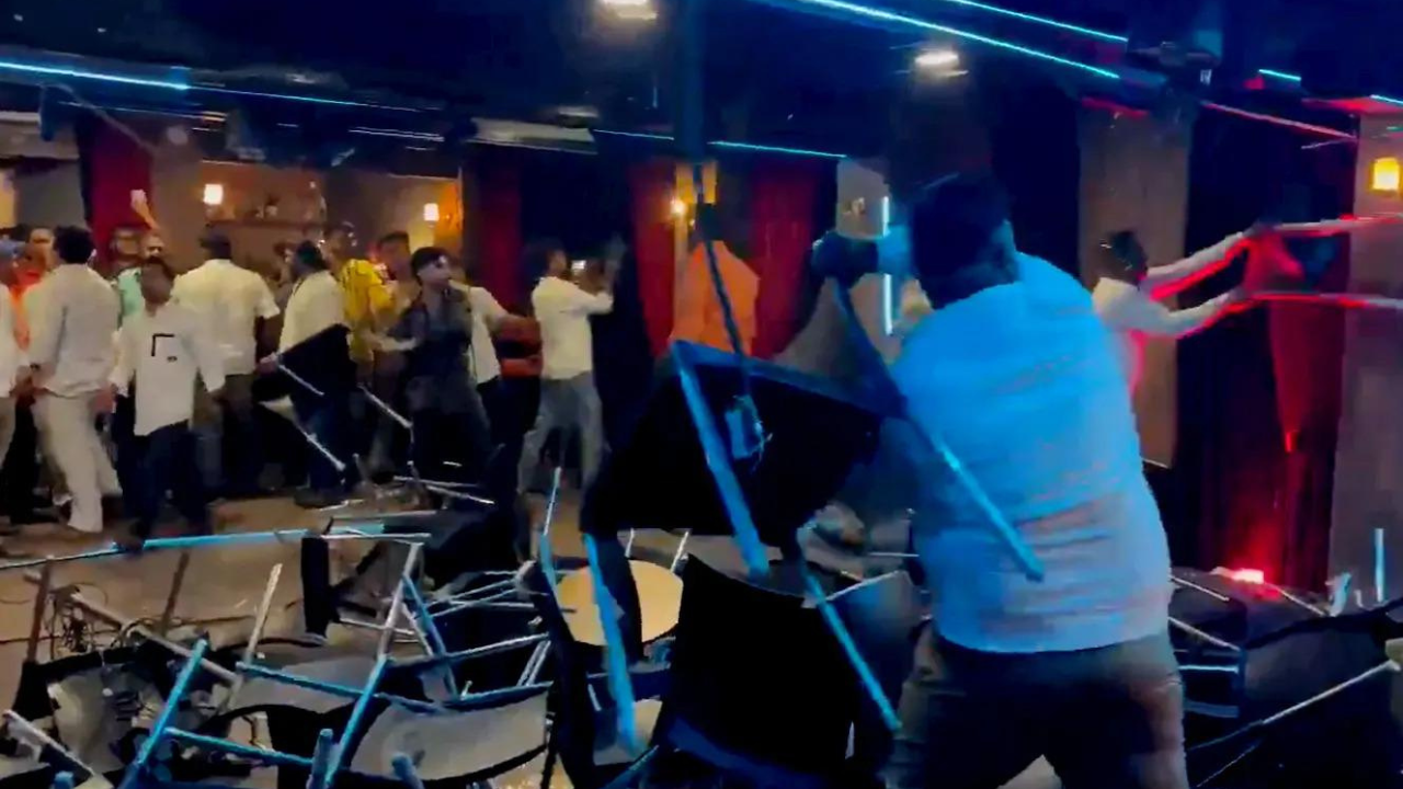 ‘Shutting down’: Kunal Kamra’s show organisers react to Shiv Sena vandalism