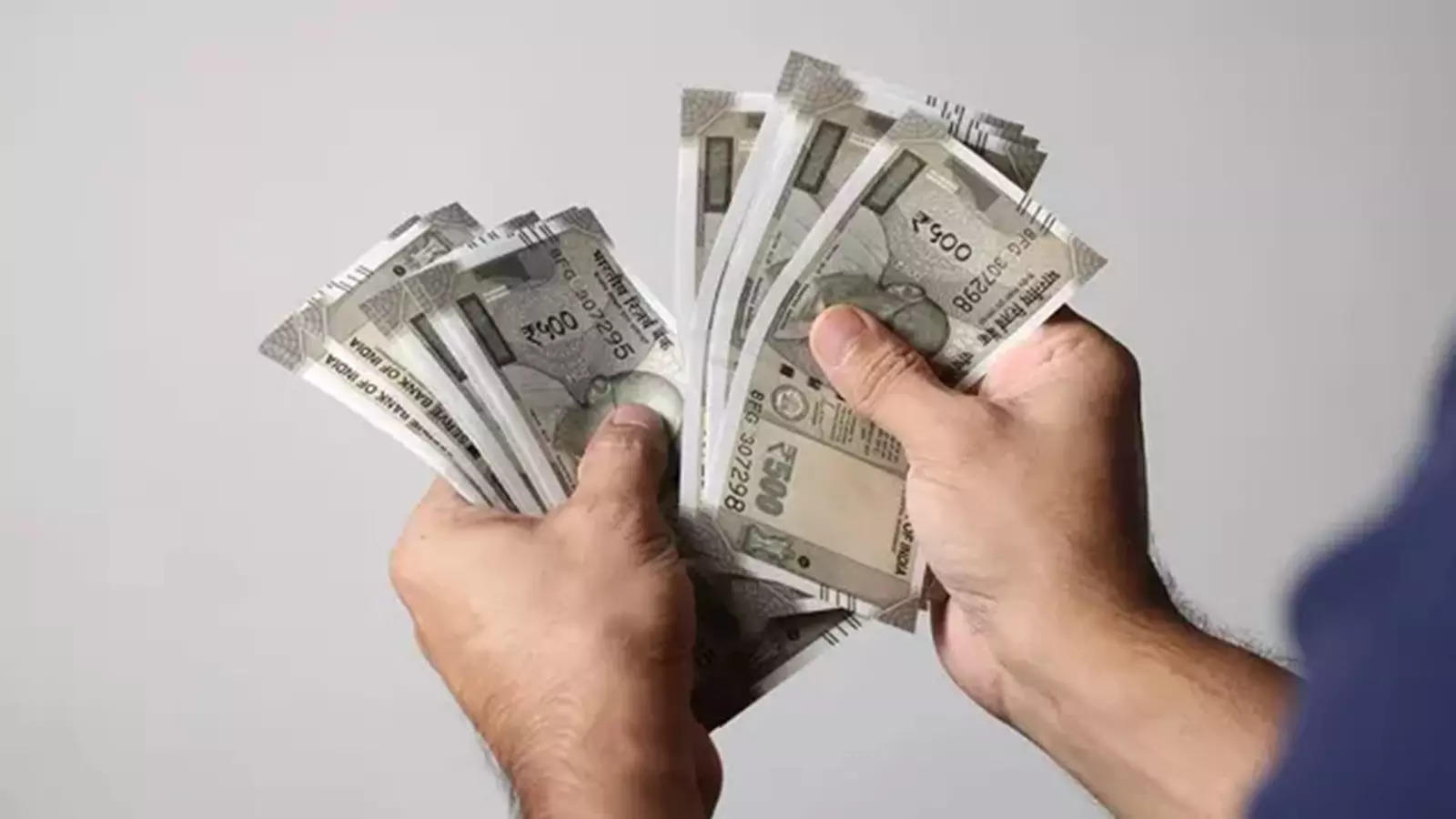 Cabinet approves 2% DA hike for central govt employees