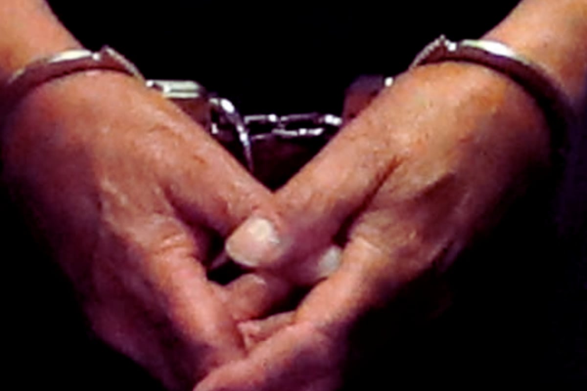 Journalist’s Arrest In Bhopal Accident Case Sparks Protest By Media Outside Police Station