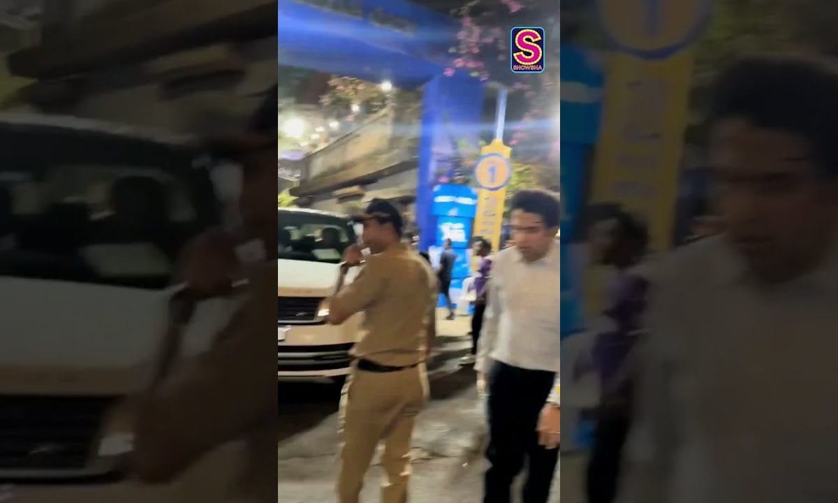 Abram Khan, Navya Nanda, Ananya and Nirvaan Khan Spotted Post IPL Match | English News | N18S